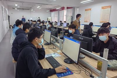 信息工程學(xué)院成功舉辦“1+X”證書Web前端開發(fā)職業(yè)技能等級認證考試